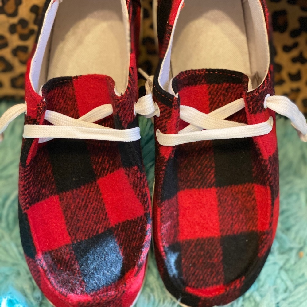 Buffalo plaid sneakers. Size 6